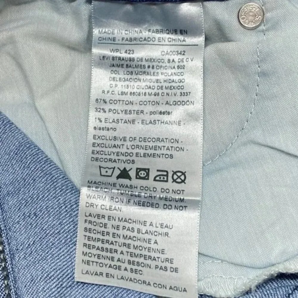 Levi's Strauss Jeans Women's 26 Light Blue Fade Levi Mid Rise Slim Cuff Denim GC